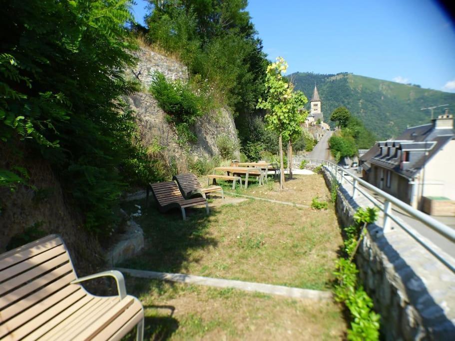 Maison Familiale Pour 8 Saint-Aventin Экстерьер фото