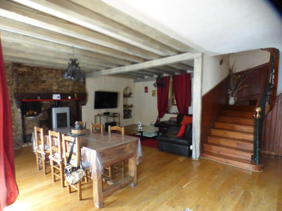 Maison Familiale Pour 8 Saint-Aventin Экстерьер фото