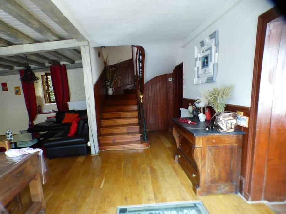 Maison Familiale Pour 8 Saint-Aventin Экстерьер фото