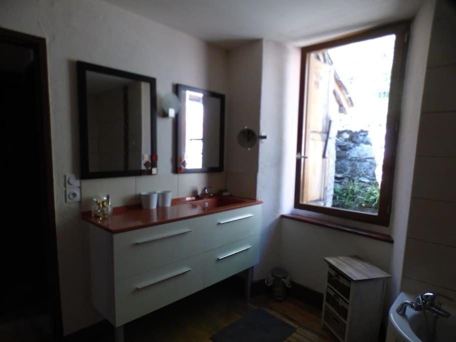Maison Familiale Pour 8 Saint-Aventin Экстерьер фото